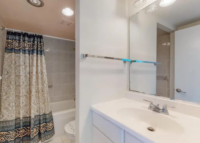 Enjoy Ocean & Bay Views From 15th-floor With Pools Holiday home Ocean City