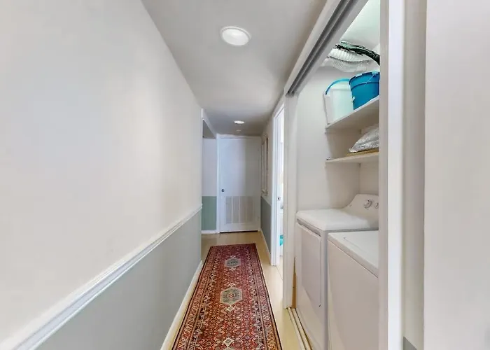 Enjoy Ocean & Bay Views From 15th-floor With Pools Holiday home Ocean City